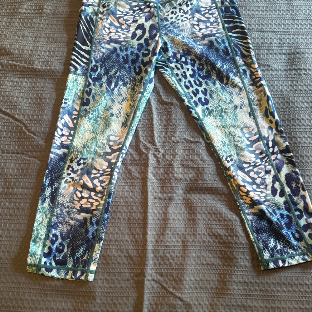 Constantly Varied Gear Blue and White Floral Leggings